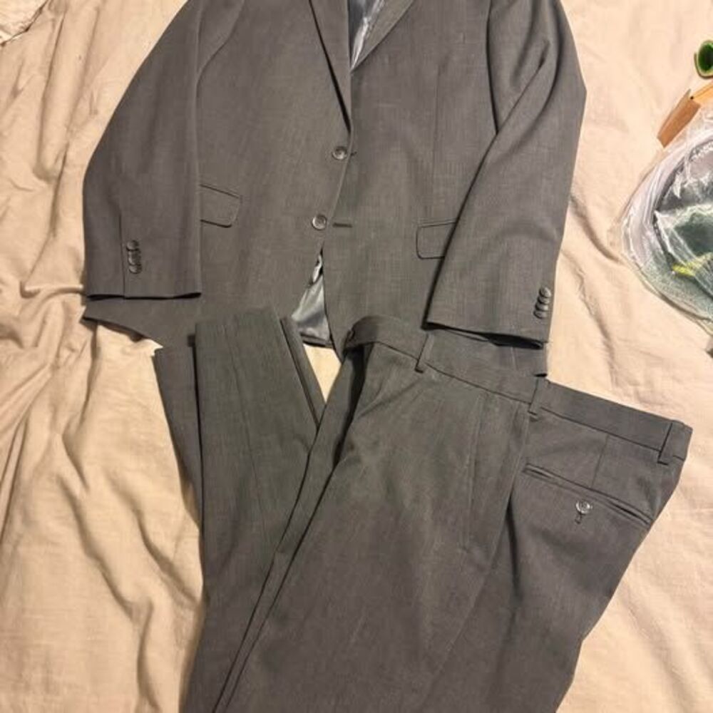Ben Sherman Grey Suit Jacket R42 Pants W32 L30